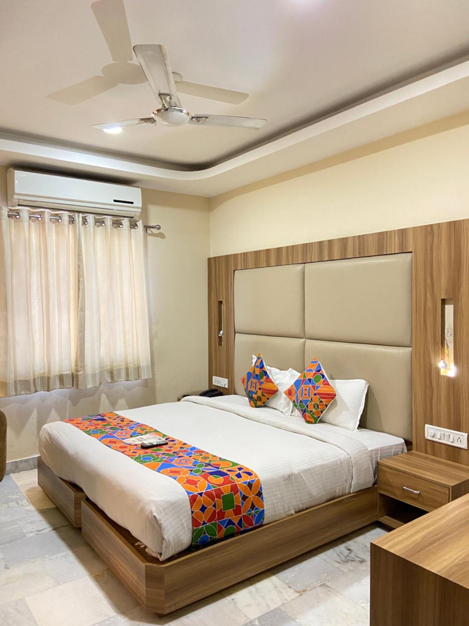Hotel Damanis Udaipur Exterior foto